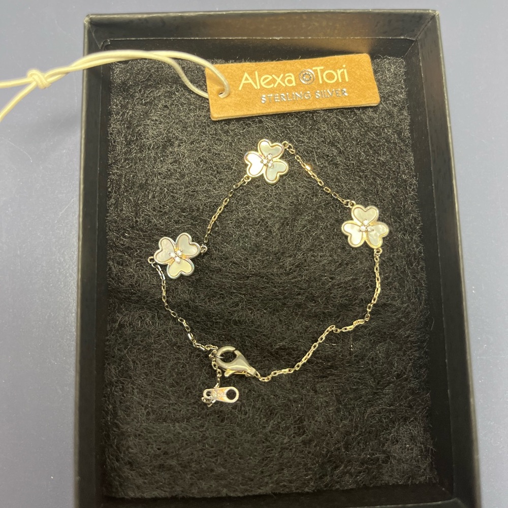 Alexa & Tori Clover Mother Pearl Quatrefoil Sterling Silver Gold Tone Bracelet